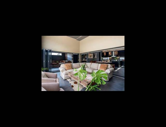 4 BEDROOM FREEHOLD FOR SALE IN SAGEWOOD